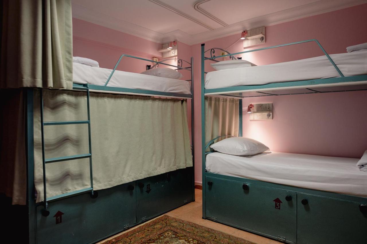 Agora Hostel Стамбул Экстерьер фото