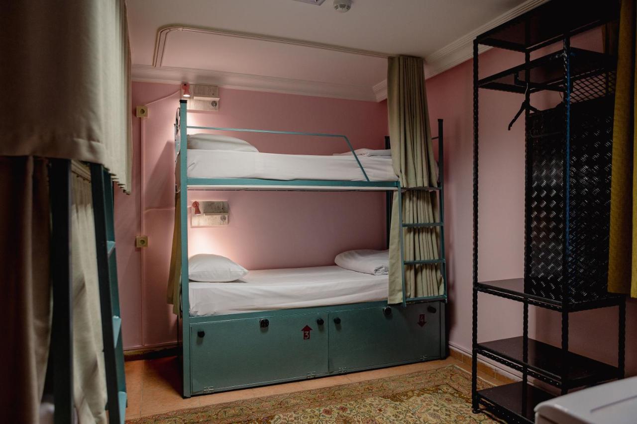 Agora Hostel Стамбул Экстерьер фото
